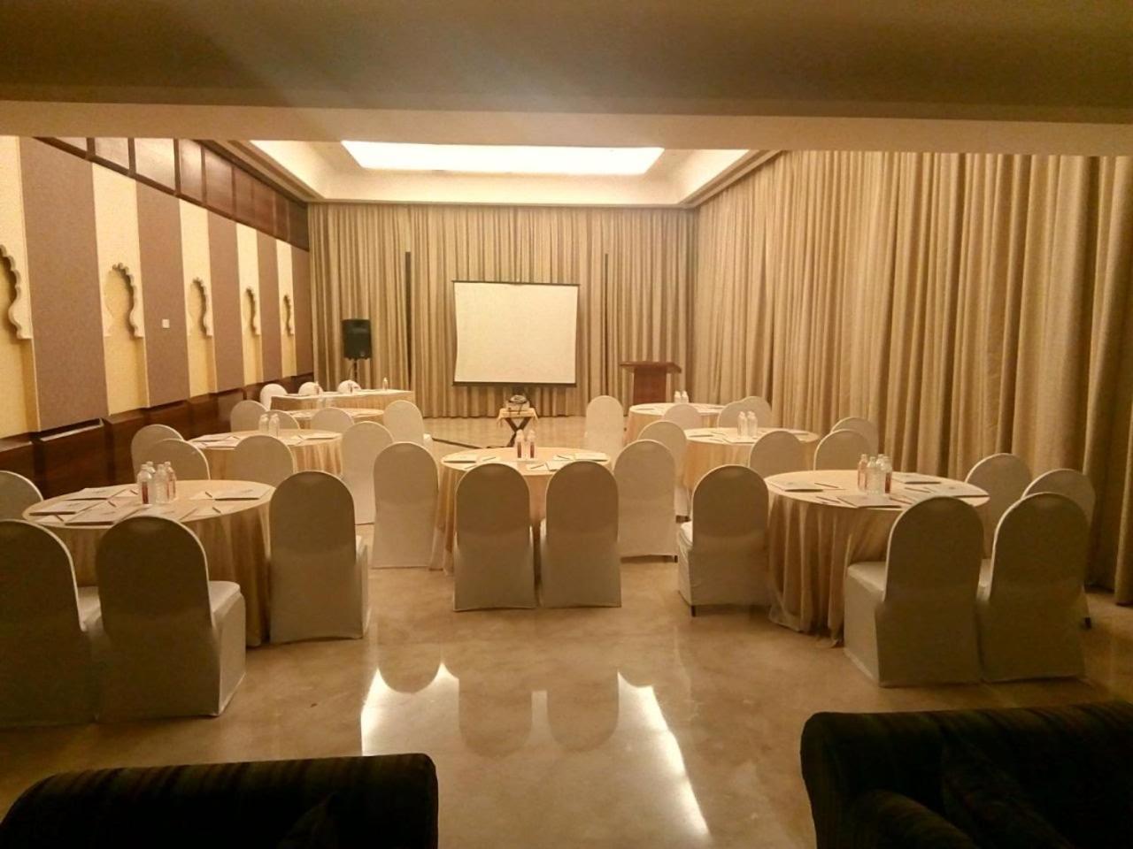Ramada Udaipur Resort & Spa Exterior photo