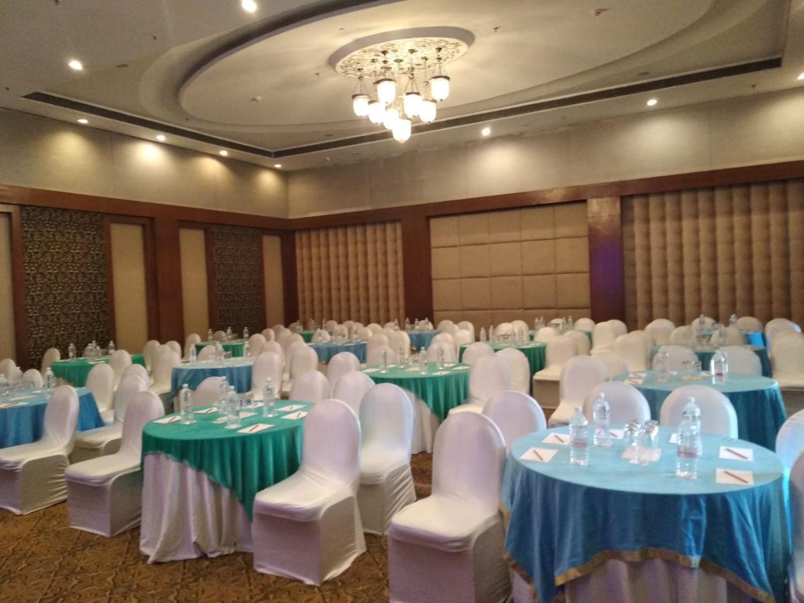 Ramada Udaipur Resort & Spa Exterior photo